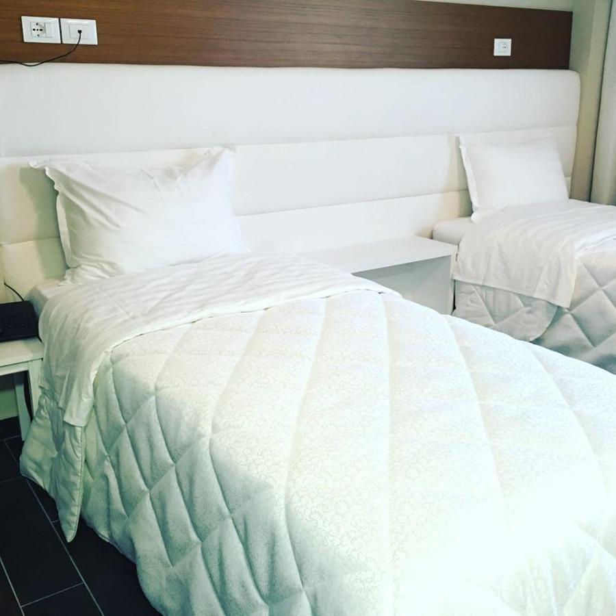 Ascua 3* Tirana